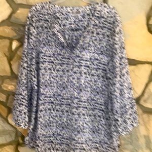 JM Collection XL silky flowing  blouse